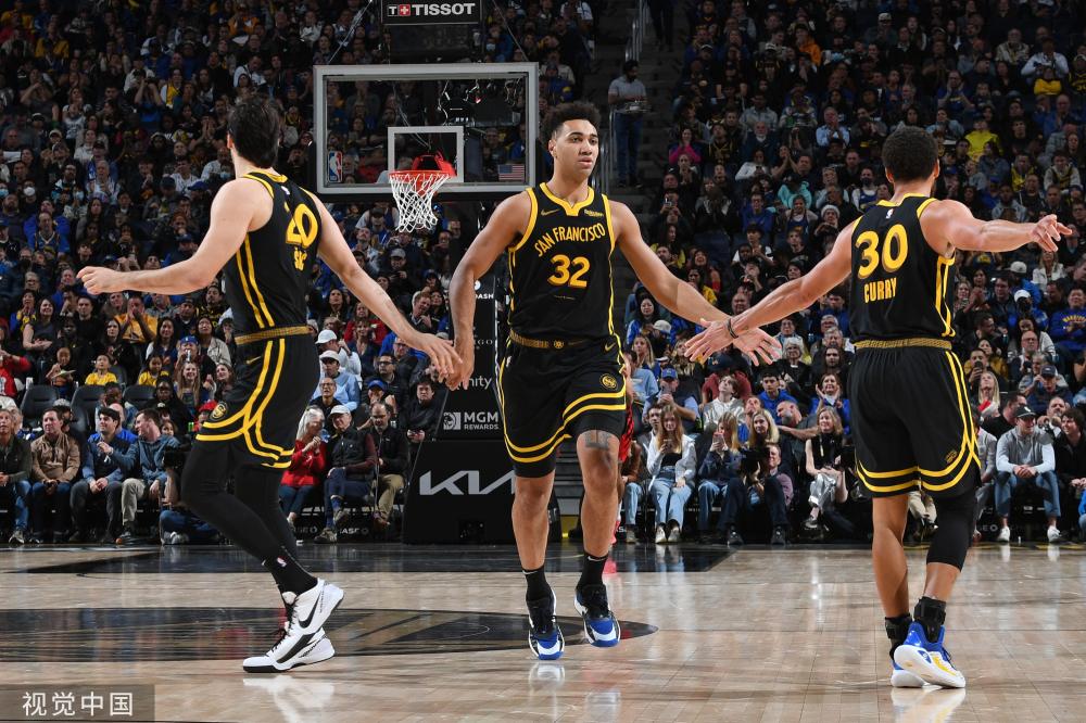 [冠军欧洲]穆勒点射扳平 拜仁终结欧冠15连胜.