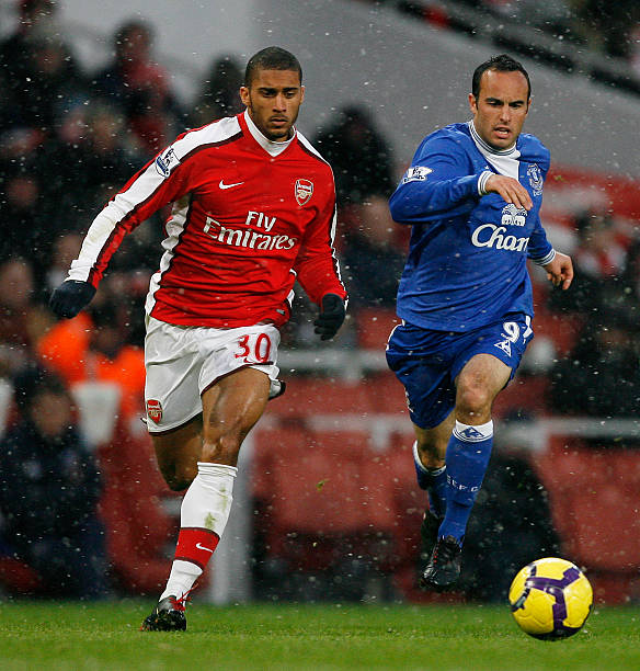 阿莫林回应门票滞销问题：曼联球迷若有能力买票，就该支持球队.